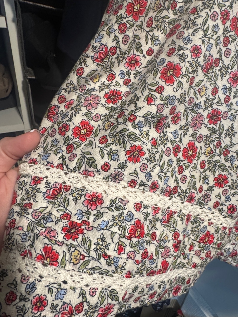 Lauren Conrad Floral Square-Neck Puff Sleeve Top - White with Red Floral-Size 1X - Picture 2 of 6